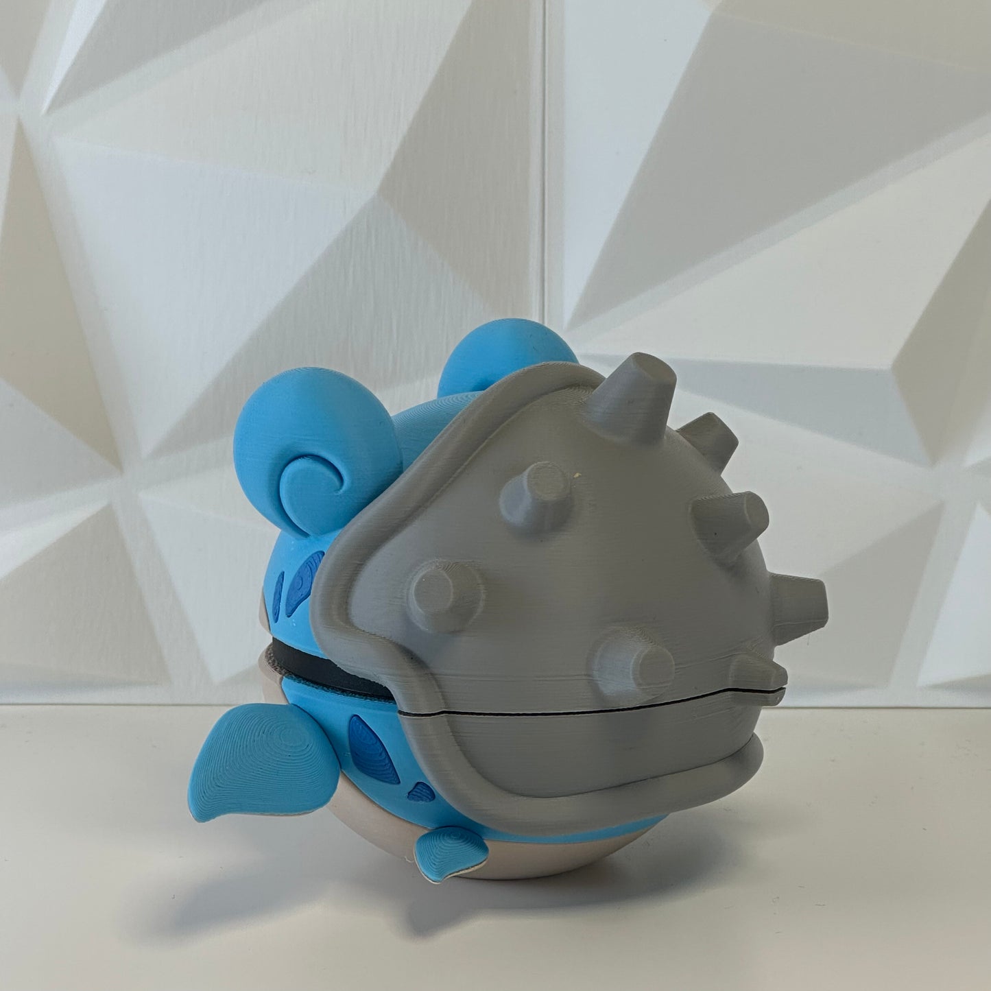 Pokéball edición Lapras vista trasera con acabado premium
