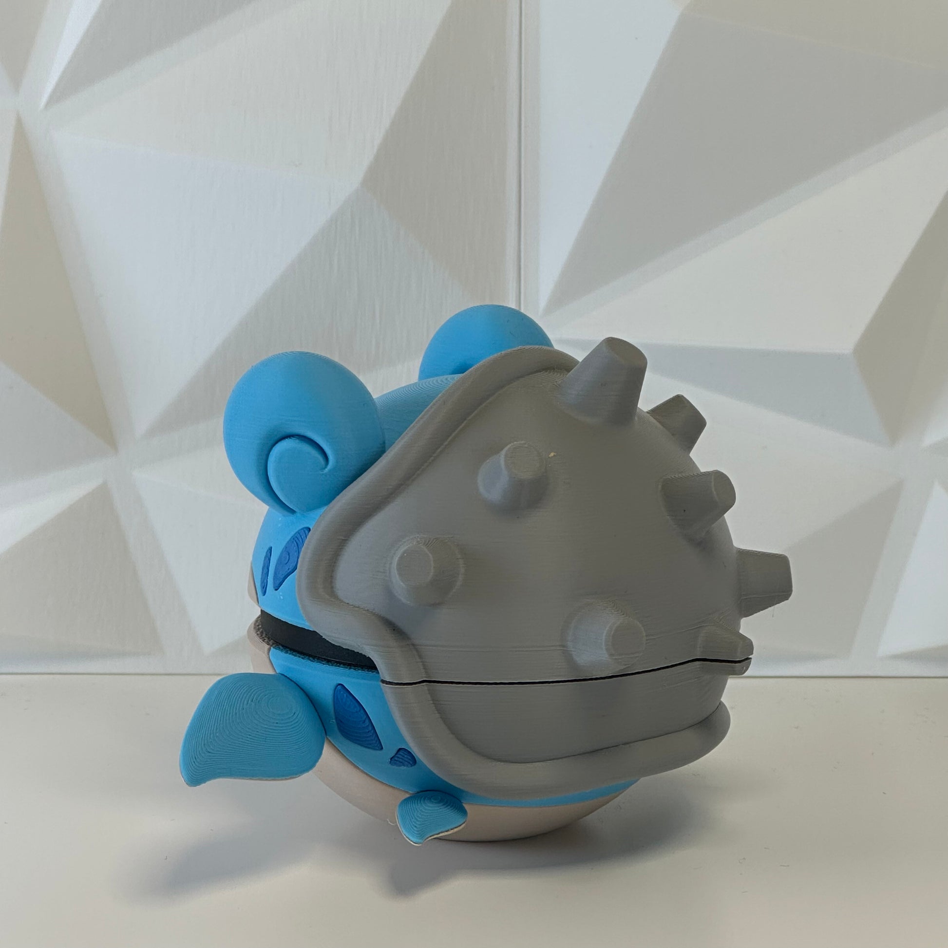 Pokéball edición Lapras vista trasera con acabado premium