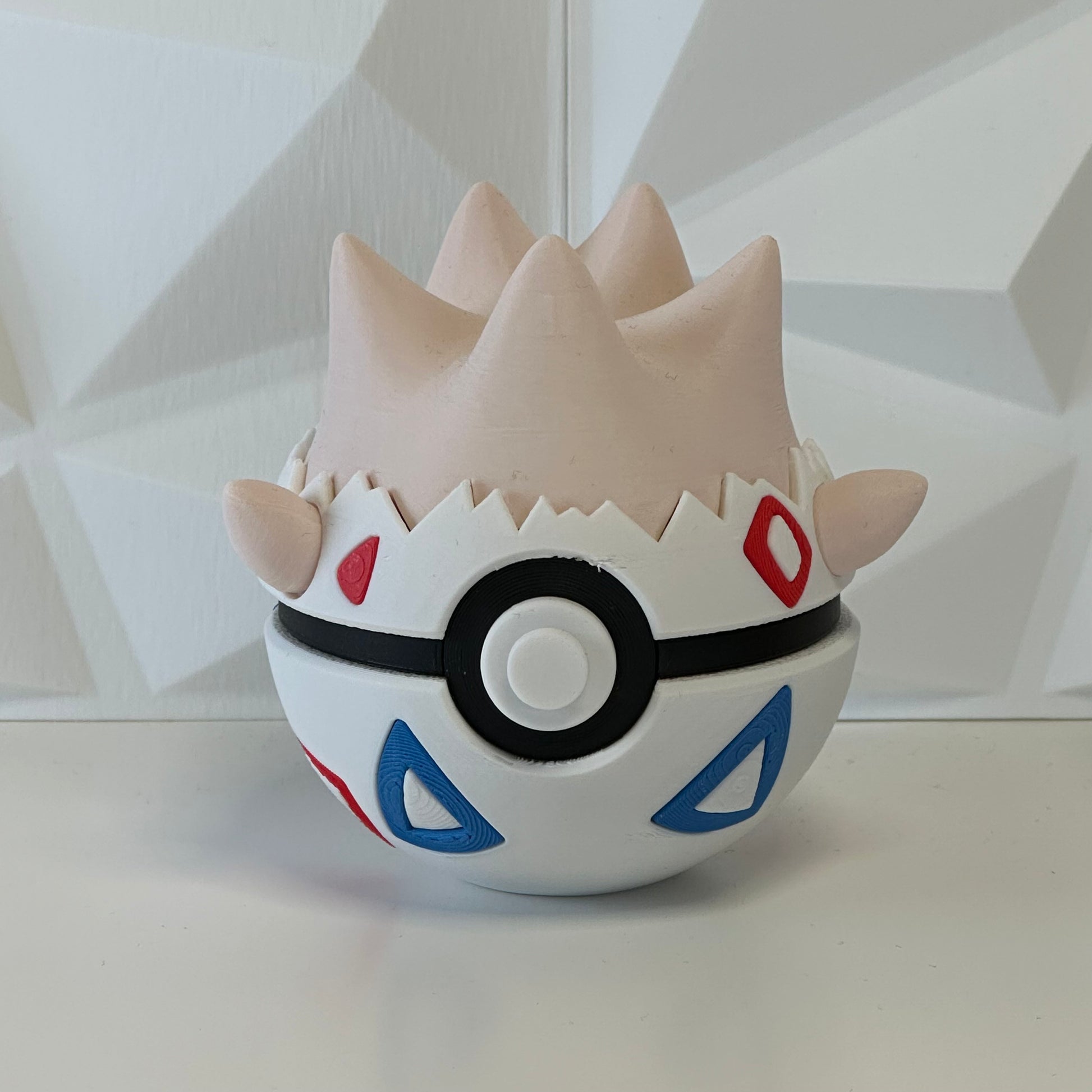 Pokéball edición Togepi vista frontal en PLA Premium