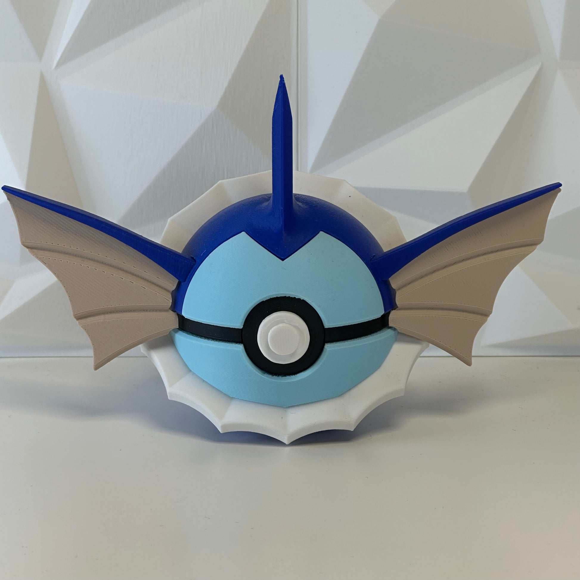 Pokéball edición Vaporeon vista frontal en PLA Premium