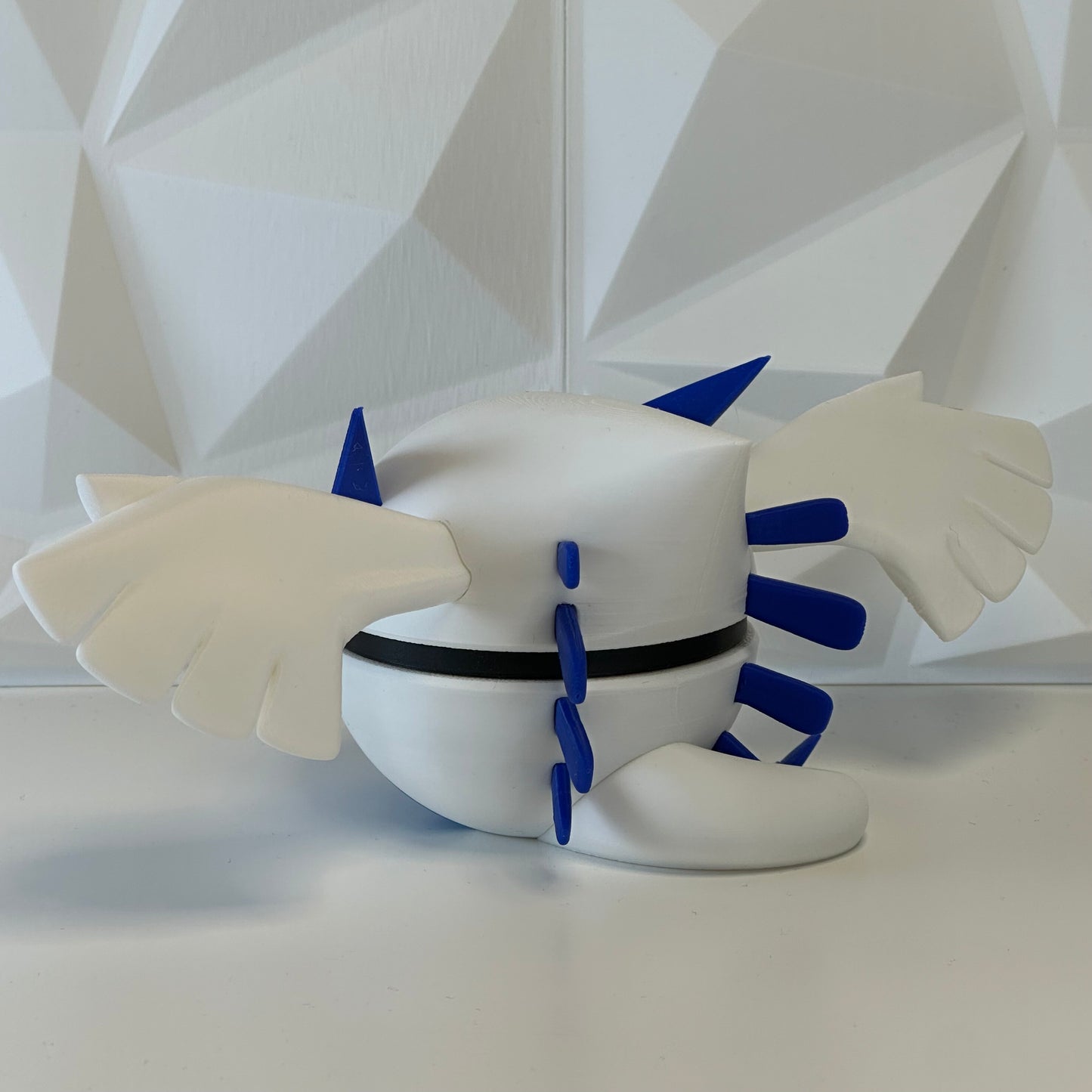 Pokéball edición Lugia vista trasera con acabado premium