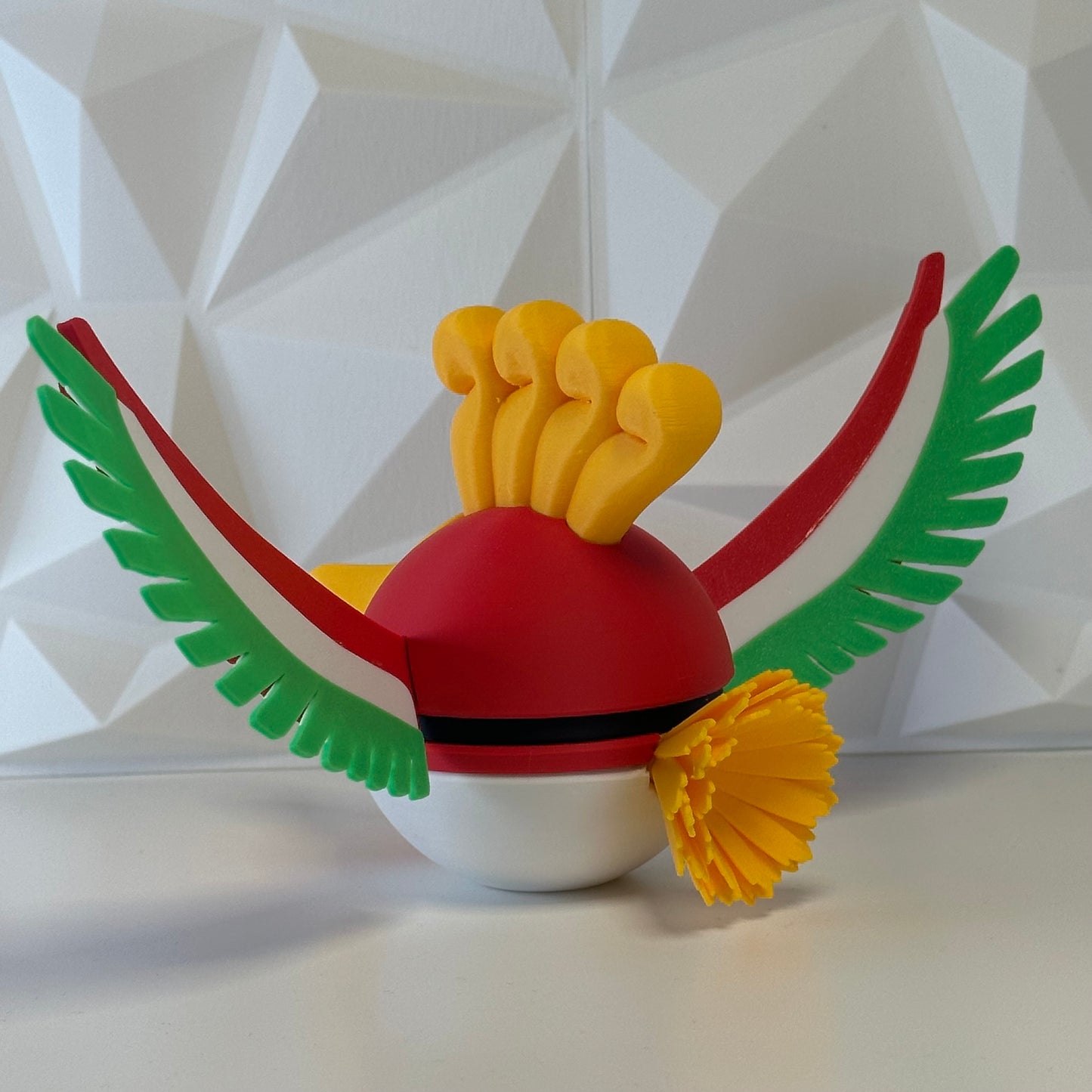 Pokéball edición Ho-Oh vista trasera con acabado premium
